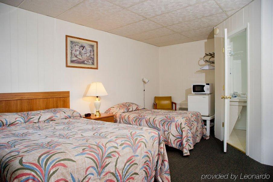 Motel Montreal Lake George Habitación foto